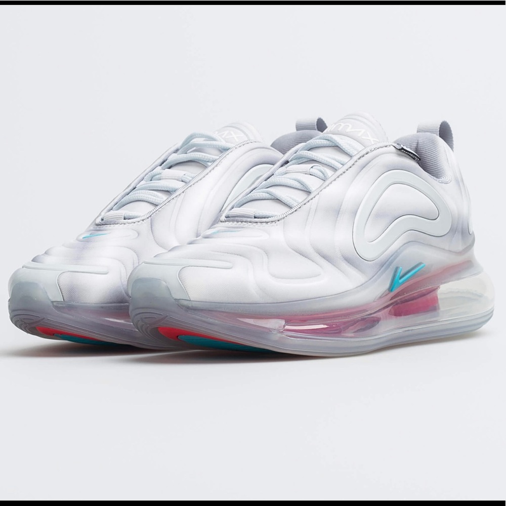 Nike Women's Air Max 720